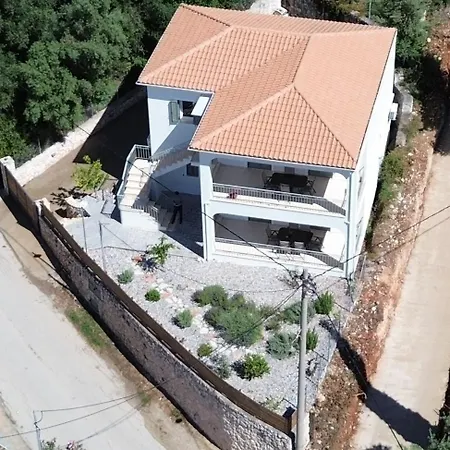 Sissy 2 Poros (Lefkada)